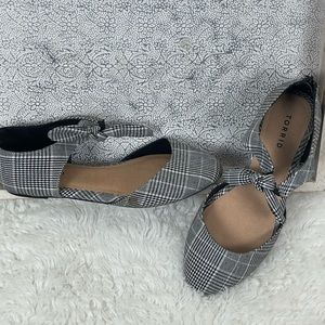Torrid Black White Plaid Mary Janes Flats Size 9